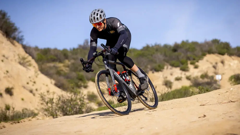 Bicicleta GRAVEL Intense 951 Monument Grey APEX X1 Full Carbon Talla M