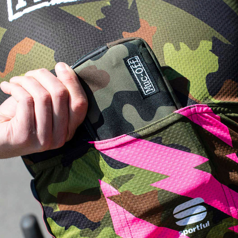 Muc-Off Estuche para Articulos Esenciales – Camuflaje