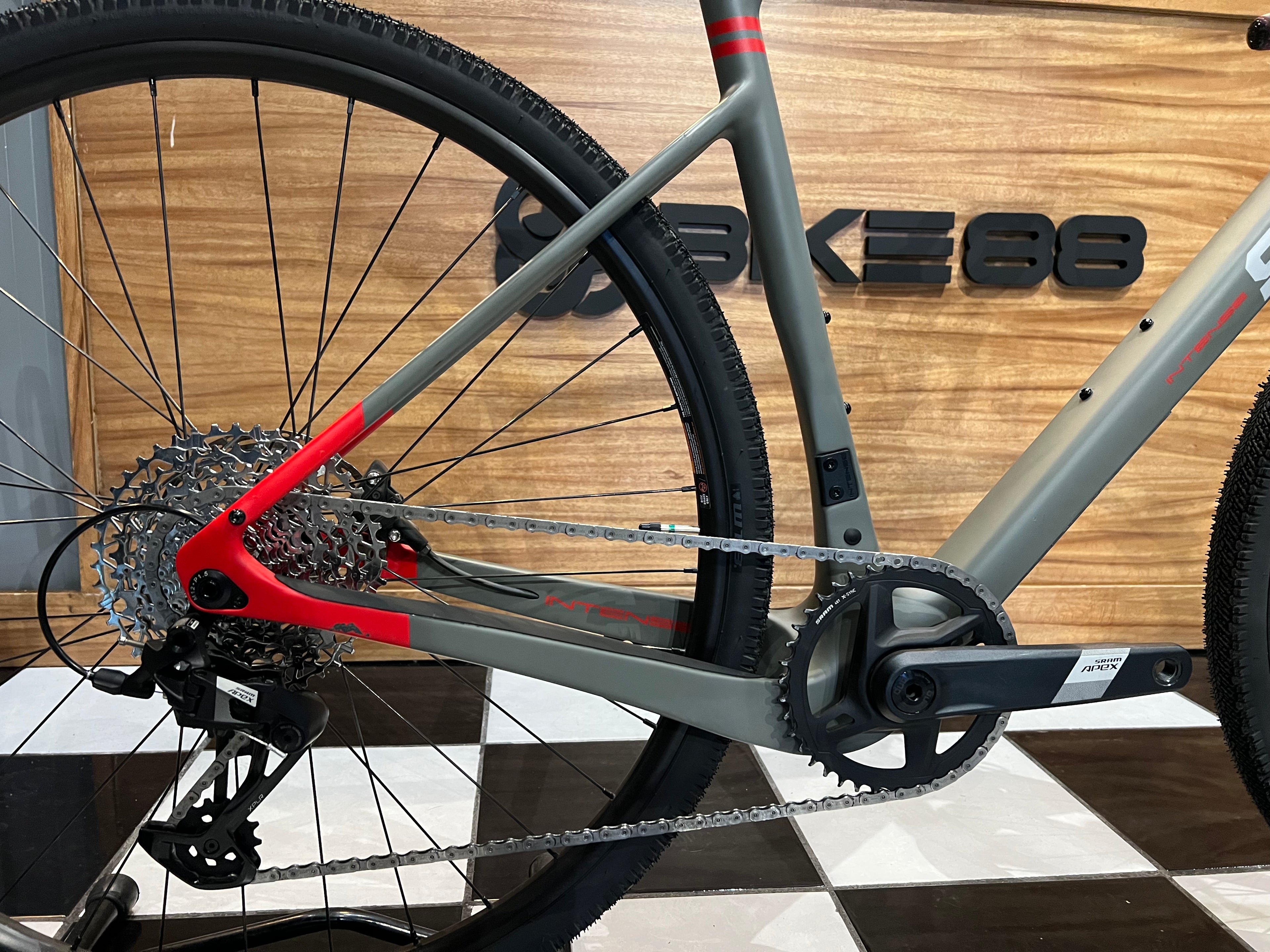 Bicicleta GRAVEL Intense 951 Monument Grey APEX X1 Full Carbon Talla M
