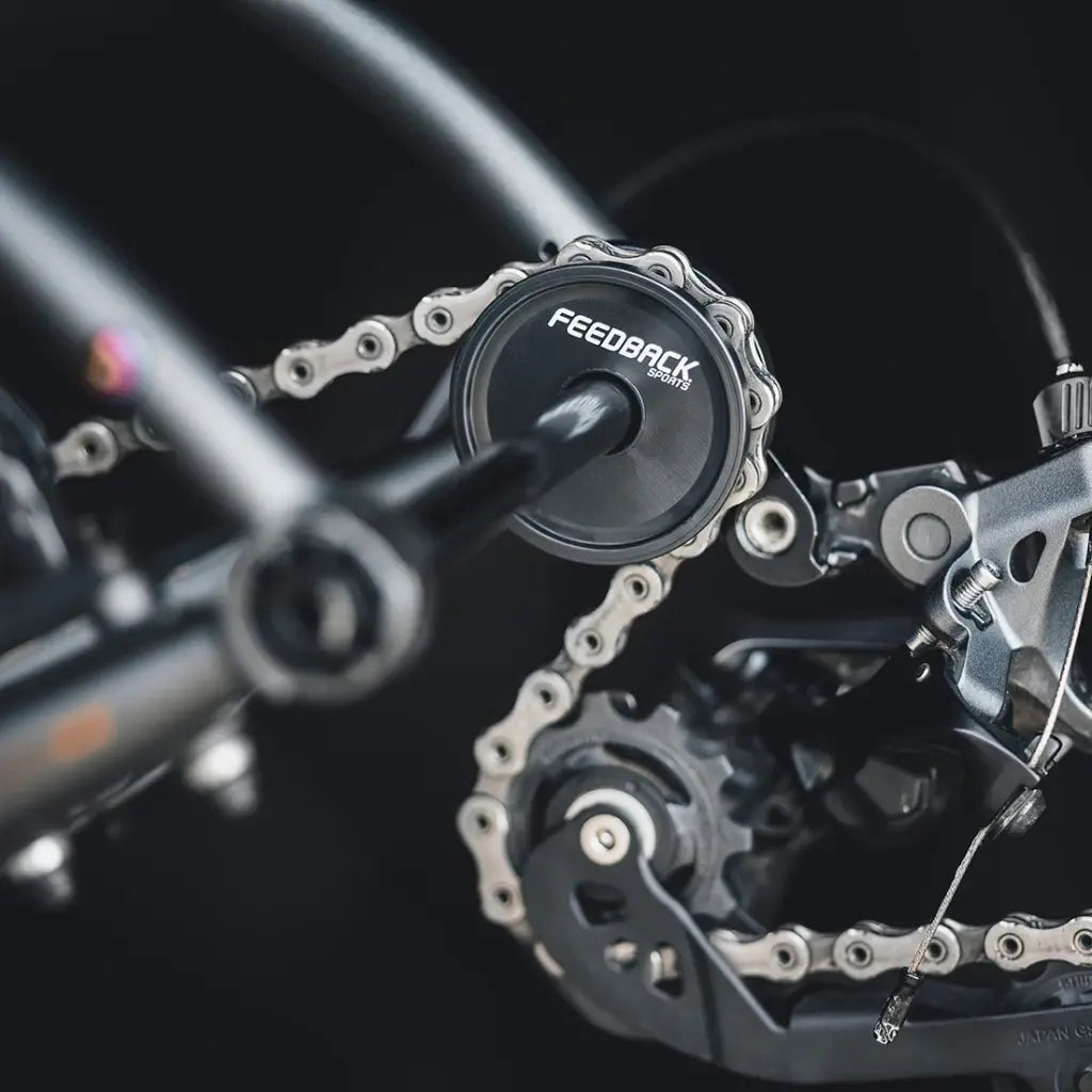 FEEDBACK THRU-AXLE CHAIN KEEPER