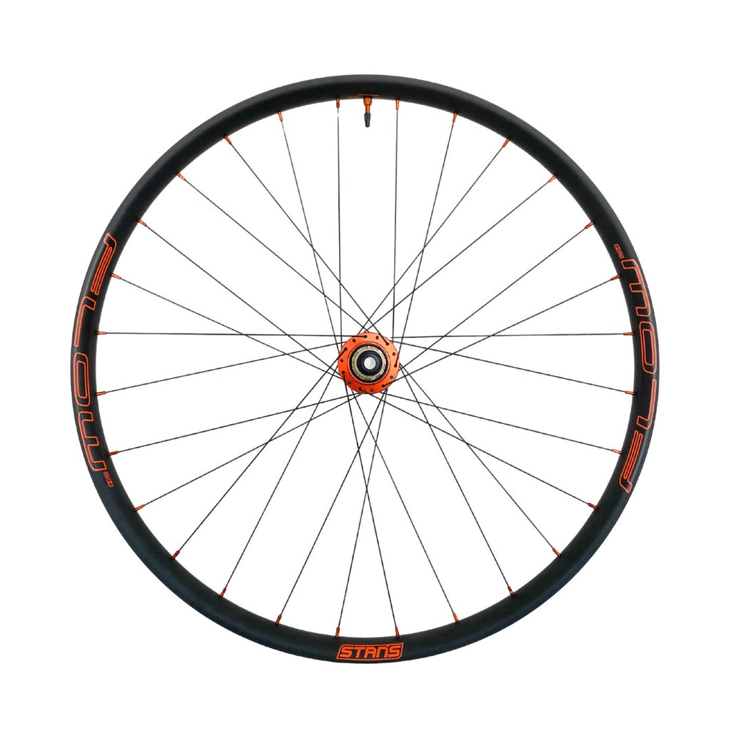 JUEGO DE RUEDAS CON ARO STAN'S 27.5" 6T (DELANTERA QRX15 24H)(TRASERA QR X145 28H) EDICION ESPECIAL ROJO
