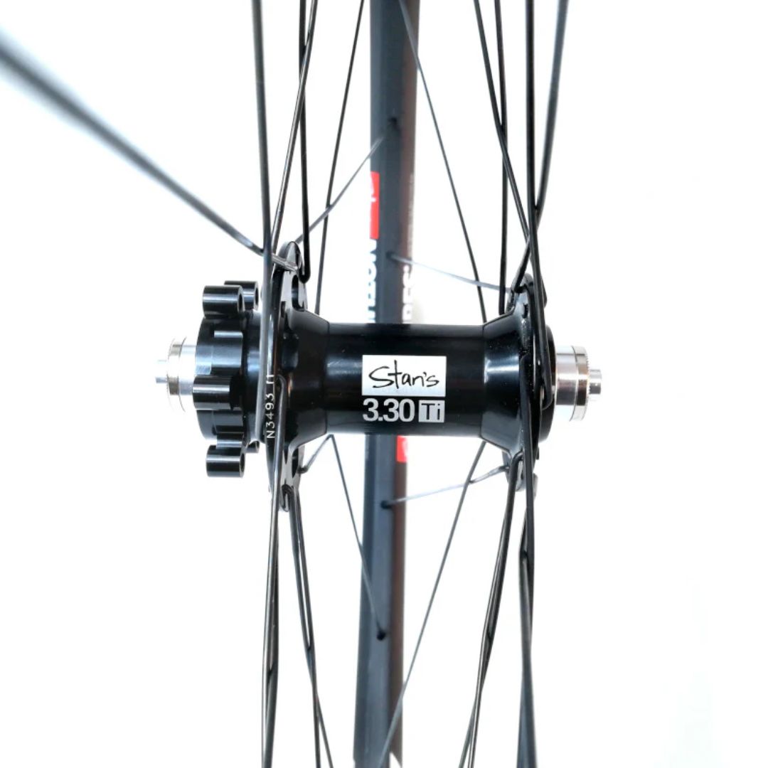 JUEGO DE RUEDAS STAN'S 27,5" VALOR 3.30TI DEL QR/15X100mm TRA QR 135mm HG