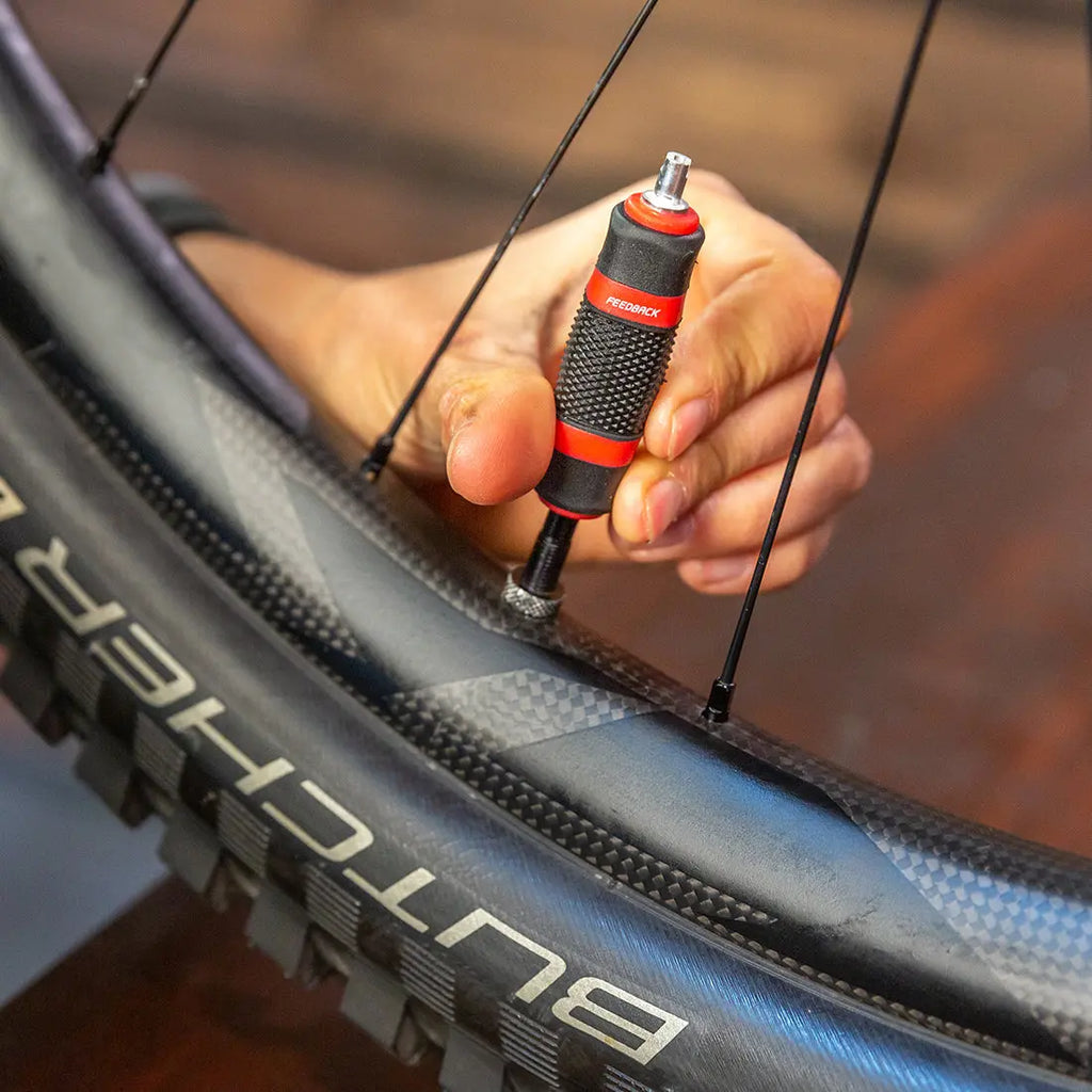 FEEDBACK SPORTS LLAVE PARA NUCLEO DE VALVULA FRANCESA Y AMERICANA