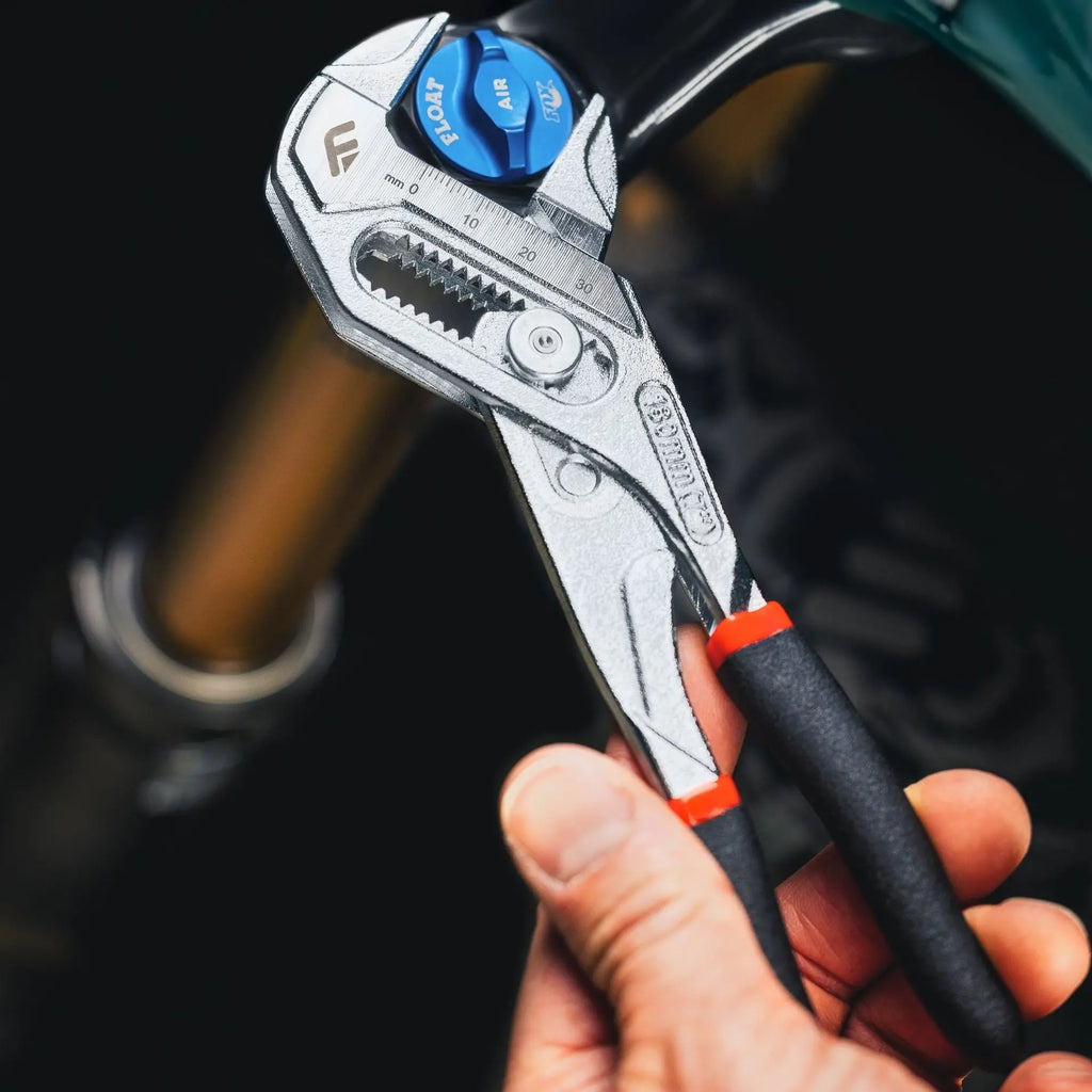 FEEDBACK SPORTS PINZA AJUSTABLE CON MORDAZAS PARALELAS