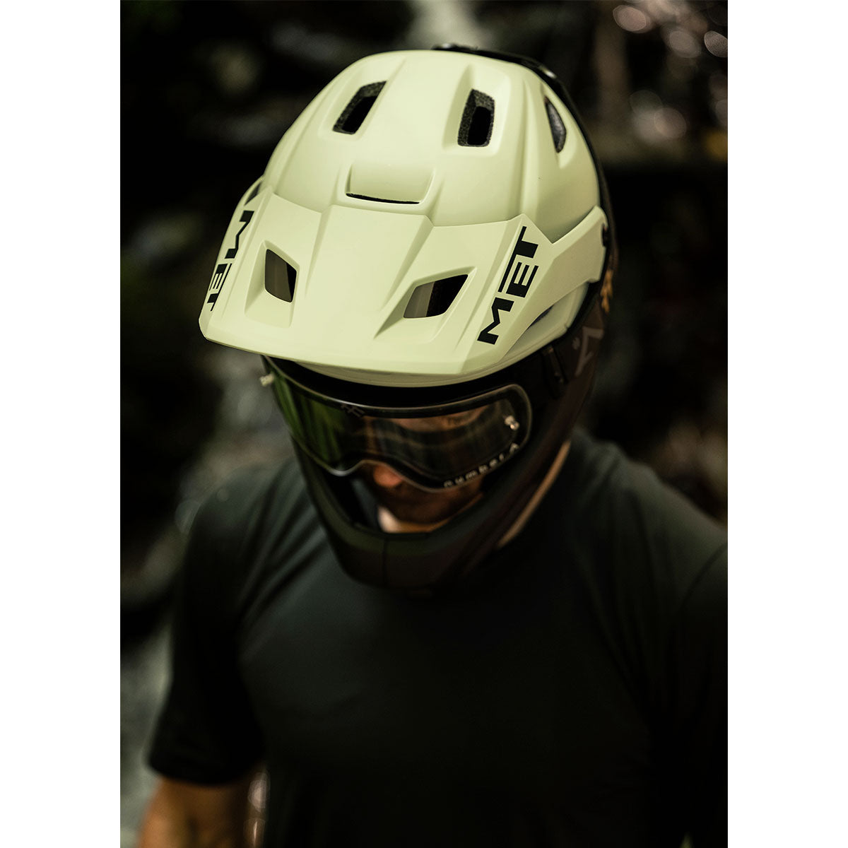 Casco Full Face MET Parachute MCR MIPS Verde Pistache